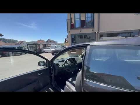 RENAULT Twingo 1.2 16V Dynamique Quickshift-video-17