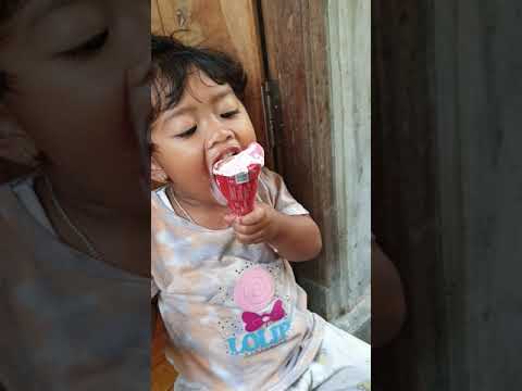Anindya Maem Ice cream Es Kerim very  yummy 🍦🤤🥰