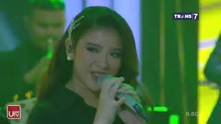 Download lagu Hampa Hatiku - Ungu Feat Tiara Andiri  | Konser Demi Waktu Ungu 25tahun mp3