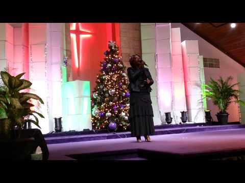 Minuit Chrétien interpreté par Youdène Delphin