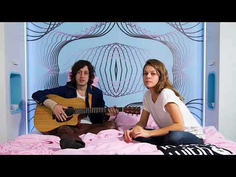 Adam Green & Binki Shapiro - Here I Am - acoustic for in bed with
