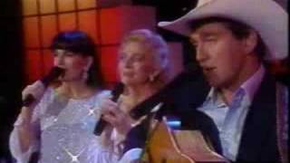 Ian & Sylvia with Judy Collins - Someday Soon (live on CBC 1986)