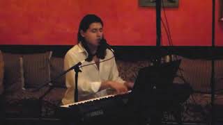 Chris Urquiaga - "Com Você" (An Original Song)