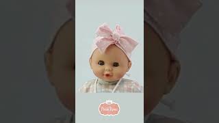 Realistické miminko - holčička Sonia v kostkovaných šatech od firmy Paola Reina