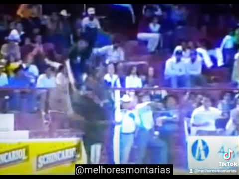 Julio Cesar Rodrigues x Lua Negra - Rodeio de Colorado 2001