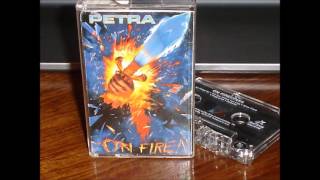 PETRA  05.  DEFECTOR (1988)