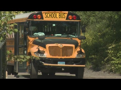 Waterbury parents express concerns over bus issues | fox61.com