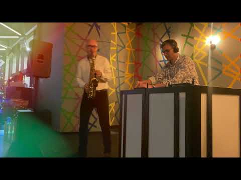 2 part Syntheticsax & Dj Sandr - Live Mix from "Bazar Bistro" Saxophone Improvisation & House Music