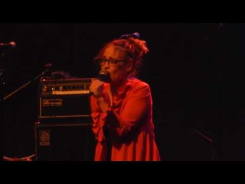 Fiona Apple live 