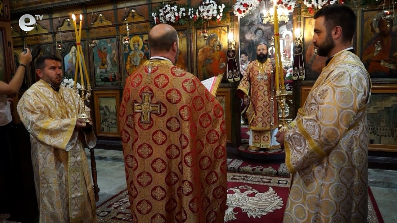 Десетки хора почетоха Света Неделя и празника на Райково