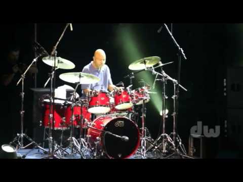 Chester Thompson Drum Solo