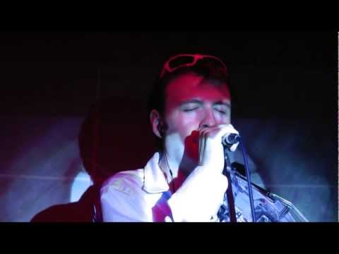 Wojtek Grabek on Herbatnik barge