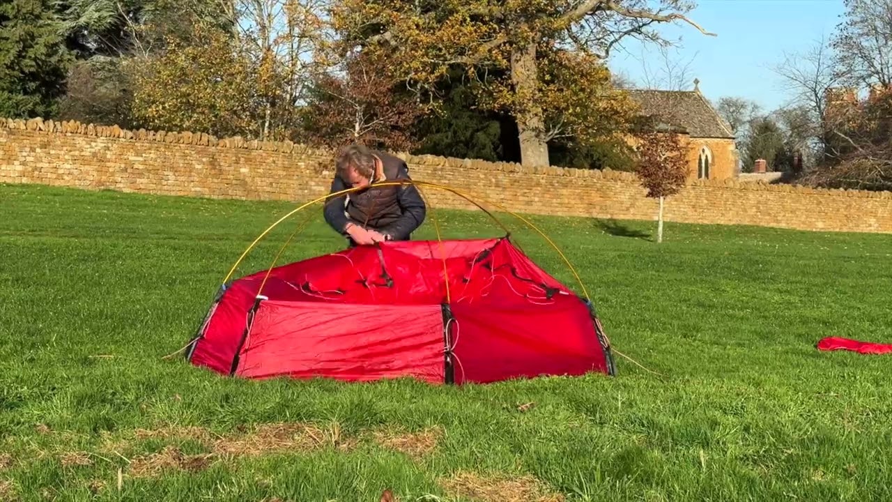 Hilleberg Red Label Soulo Tent pitching - YouTube