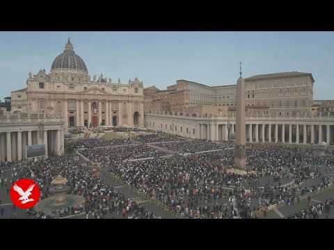 Live: Vatican Easter Sunday mass as Pope greets crowds