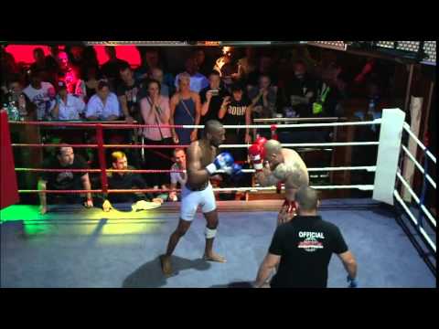 Paul Norton (Chupasart) v Jeanderson Castro (SFC Navan)
