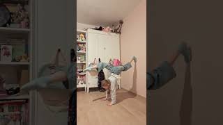 Thats not a very hard | Trend @vikabalerina924 #leggings #motivation #stitch #split