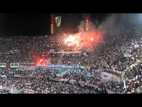 "Los Borrachos del Tablon River Quilmes 18-05-2014" Barra: Los Borrachos del Tablón • Club: River Plate