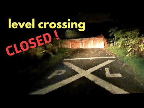 Passaggio a livello Località San Guglielmo (AL) chiuso #levelcrossing #bahnübergang #踏み切り