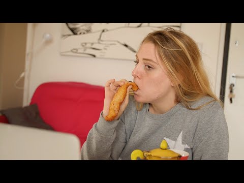 GIRLS IN VIDEO LESSON