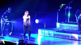 Kelly Clarkson - What Doesn't Kill you (Stronger), Atlantic City, 1.15.12 [HD]