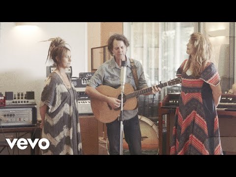 Bernard Fanning - Watch Over Me ft. Kasey Chambers, Clare Bowditch
