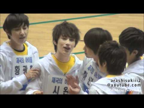 [FANCAM] 110123 ZE:A  - Random funny cute moment ①