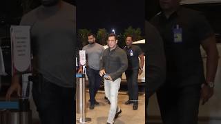 Salman Khan Ki Swag Wali Entry Airport Pe