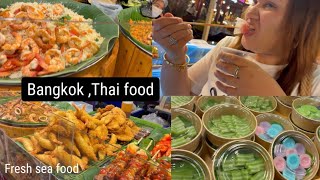 Enjoying in Bangkok with family