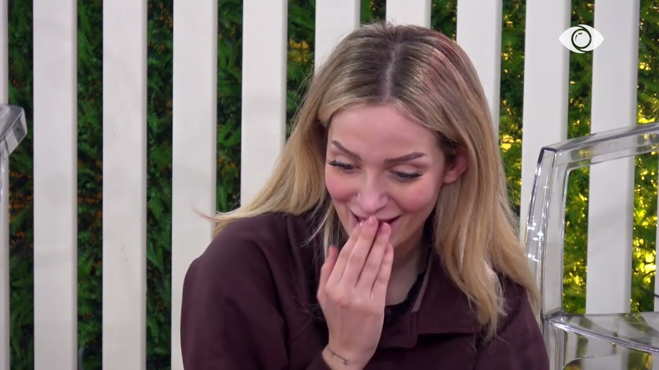 Çdo ditë vendosja tostin aty/ Selin i tregon Gimbos histori nga fëmijëria e saj