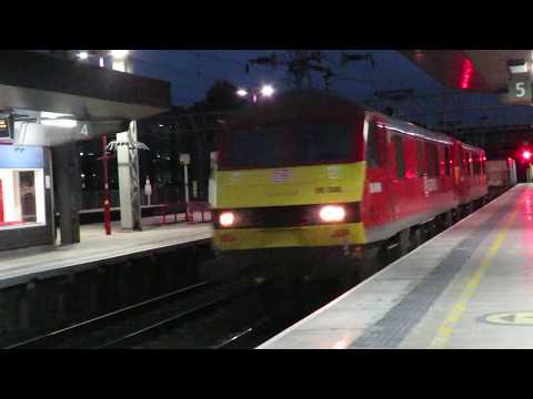 Class 90040 & 90019 - DB Cargo - At Speed - "Multimodal" - Stafford - 03.09.2018
