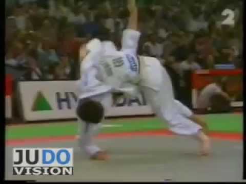 JUDO 1997 World Championships: Min-Sun Cho (KOR) - Kate Howey (GBR)