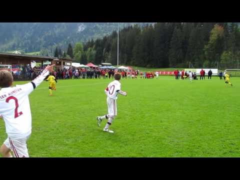 FC Bayern München - Metalist Kharkiv 2:0