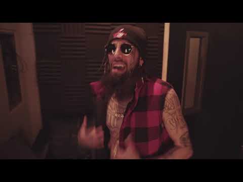 Czz Feat. CKorey Blunt - Wingz