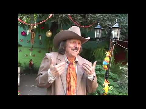 DISCOS DEL BRAVO and PONCHO VILLAGOMEZ y Sus Coyotes Del Rio Bravo