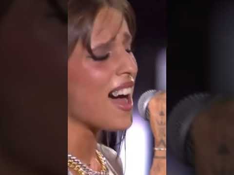 ANGELINA MANGO e OLLY cantano PER DUE COME NOI live