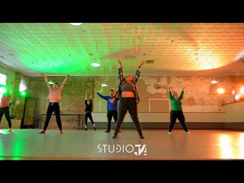 True Beginner Dance Class with Ashley Tisdale