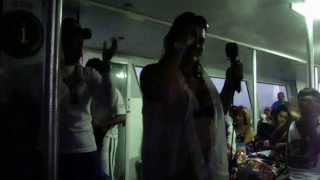 preview picture of video 'Obdulia cantando en el catamaran del caribe'