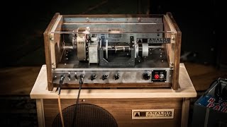 Video thumbnail for Analog Outfitters The Scanner Vibrato & Reverb Effect | CME Gear Demo | Joel Bauman by Chicago Music Exchange