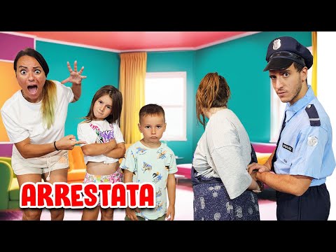 MAMMA TY E LA POLIZIA ARRESTANO LA SIGNORA CATTIVA CHE DICE DI ESSERE LA VERA MAMMA DI MARTINA MISSY