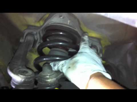 Front Strut Removal, 2000 Audi S4