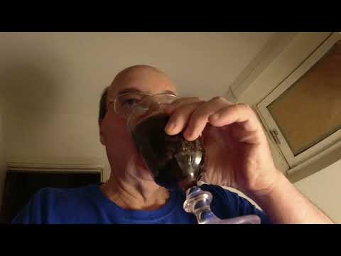 MongoTV_9722 - Del 3 - DRIKKER GLAS KOLD BILLIG COLA LIGHT LIDT FØR TORSDAG MIDNAT