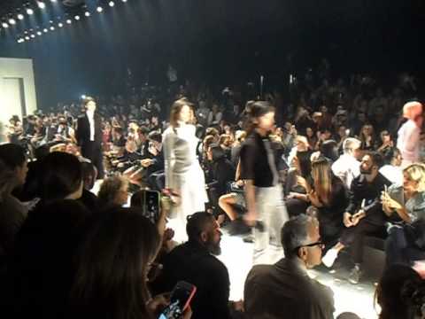 Desfile Vitorino Campos - Verão 2016