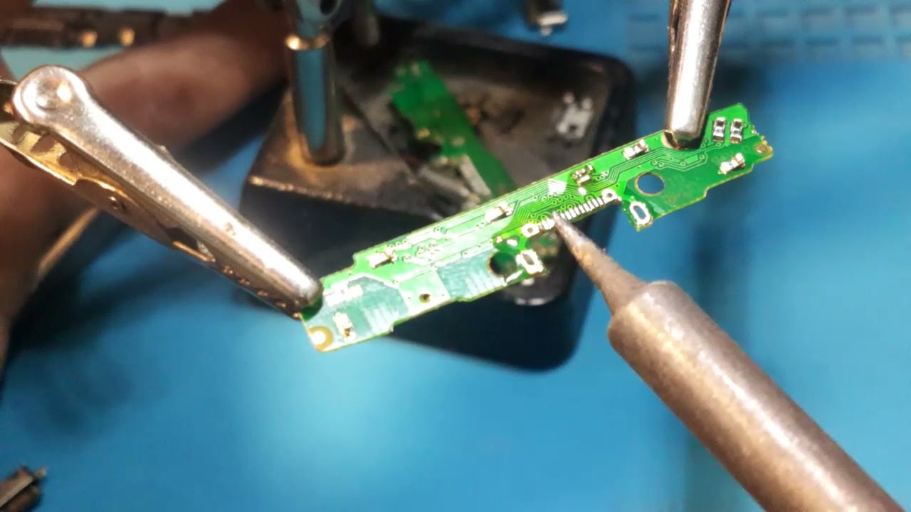 Como desarmar Motorola g7 power. Como cambiar pin de carga Motorola g7 power