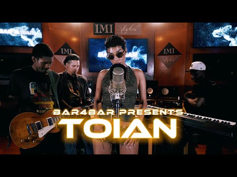 Toian - Freak | Live With Bar4Bar.TV