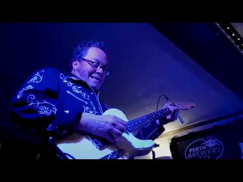 RICK FINES & SUZIE VINNICK BLUES ON THE RIDEAU THE COVE INN