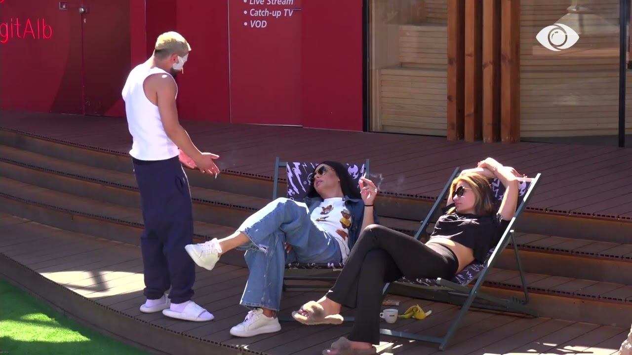 “Varu tek dera”/ Ironi mes Amberit dhe Gjestit: Ti çuditesh me mua…