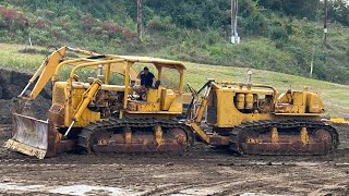Browsing the Coolest Heavy Equipment show ever! Double D9s, Scrapers, Graders, Dozers and more! 