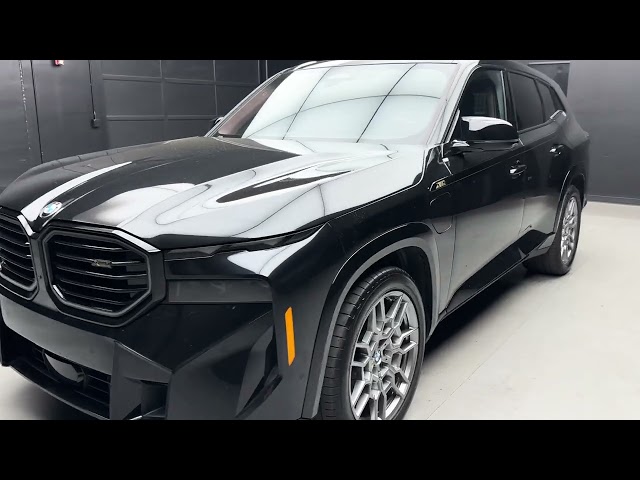 2023 BMW XM SUV V8, HYBRID, TWIN TURBO, 4.4 LITER SPORT UTILITY 4D