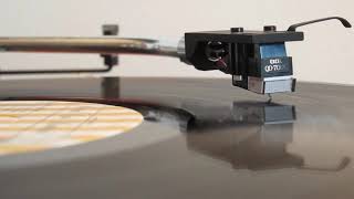 Haircut 100 | Love&#39;s Got Me In Triangles [Vinyl]