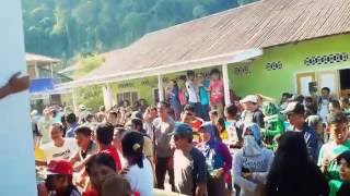 preview picture of video 'Pilkada di Desa Dolong B. Kecamatan Wakep thn.2016'